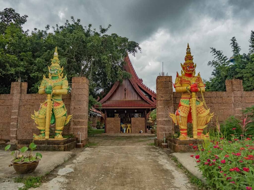 Ang Suwan Temple