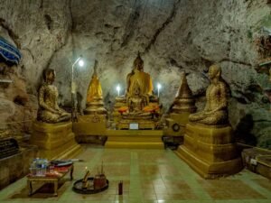 Tham Kiriwong Cave
