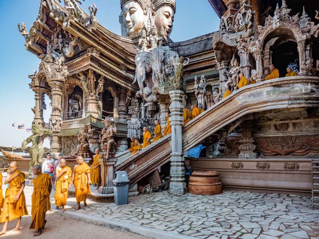 Truth Temple in Pattaya Truth Temple in Pattaya