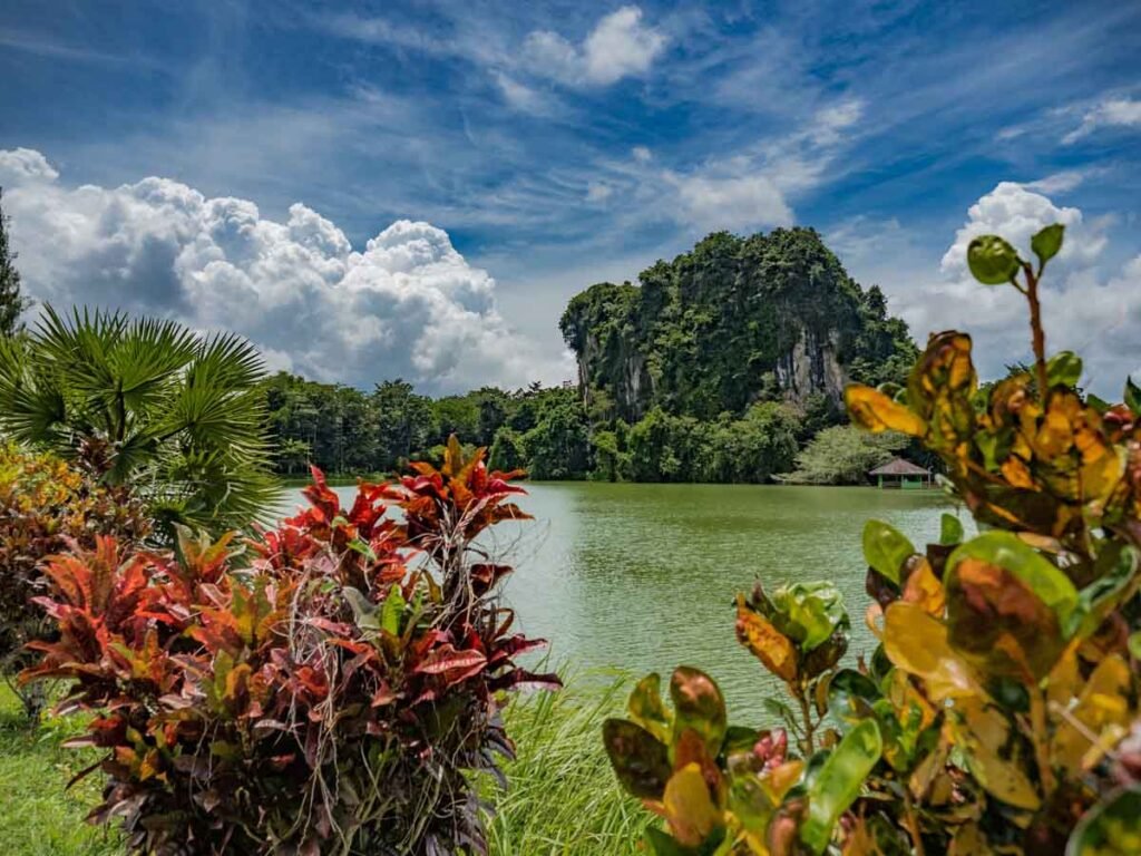 Tham Thale Sap Cave