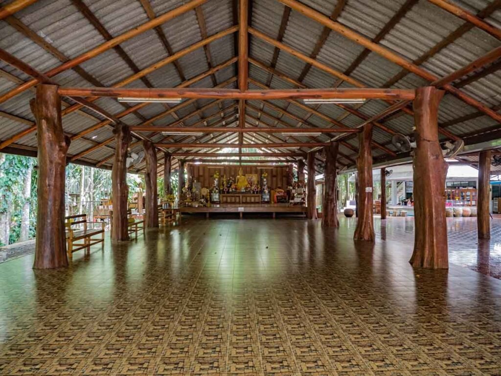 Tham Thale Sap Cave