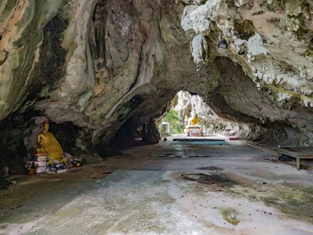 Tham Thale Sap Cave